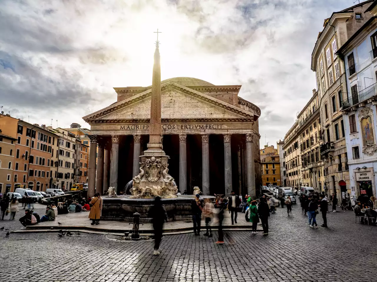 La cultura costa: da oggi 5 euro per entrare al Pantheon a Roma - iO Donna