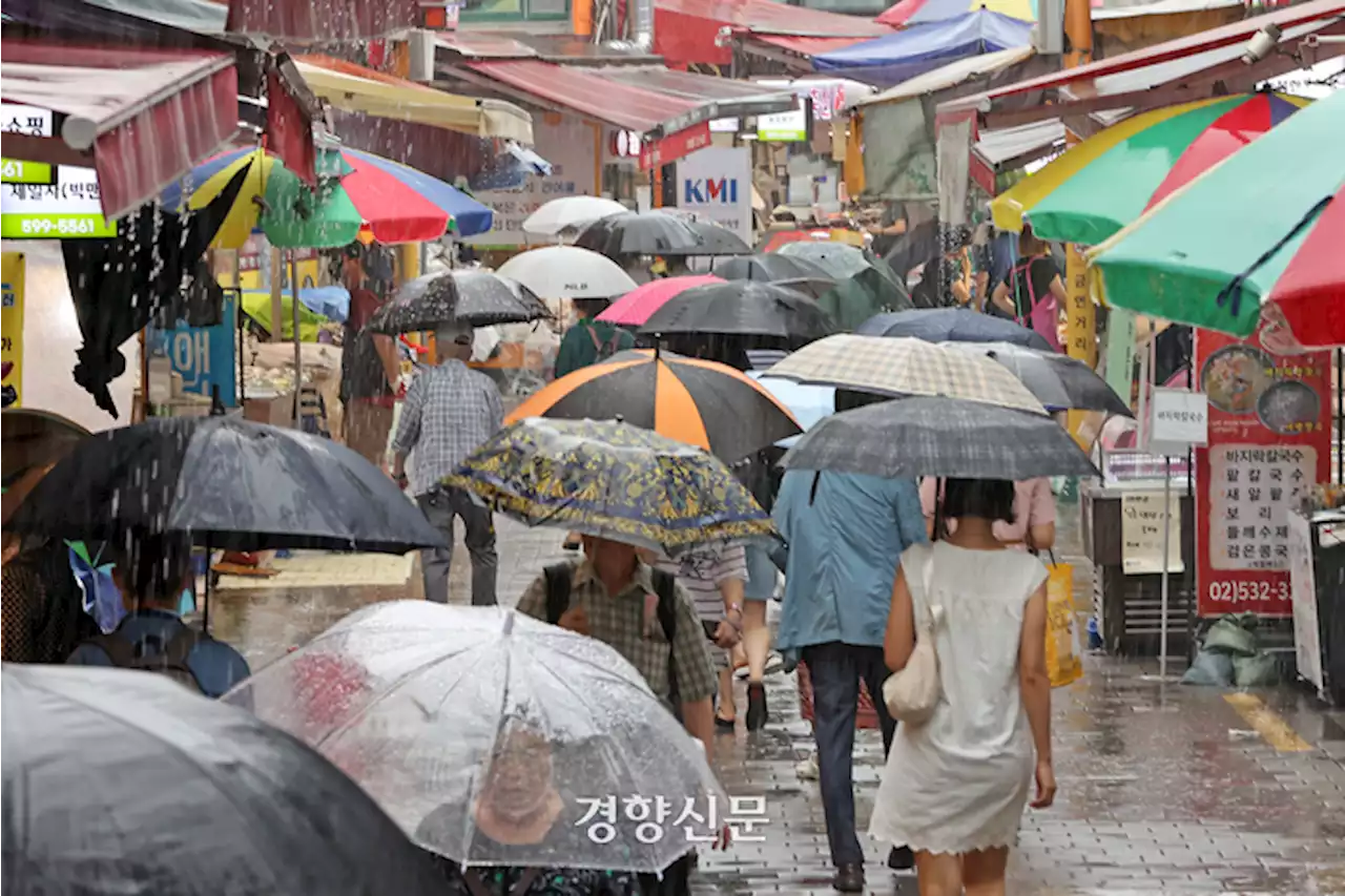 폭염 잠시만 안녕···밤부터 최대 ‘시간당 70㎜’ 폭우