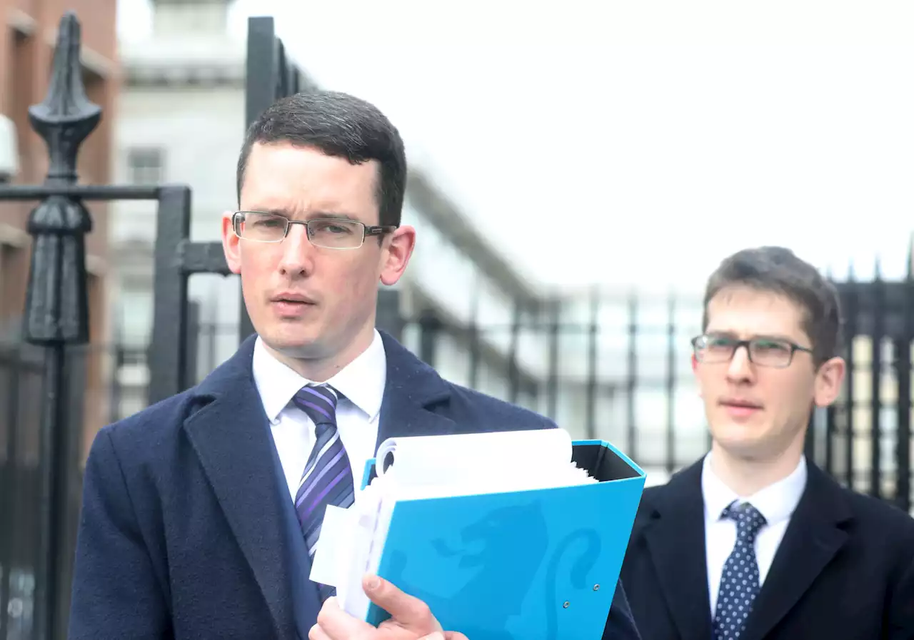 Enoch Burke raises impartiality concerns in new challenge against dismissal | Newstalk