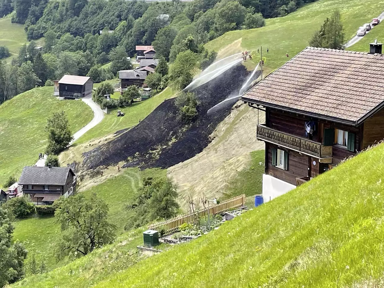 Heu geht in Flammen auf - Schweizer Bauer