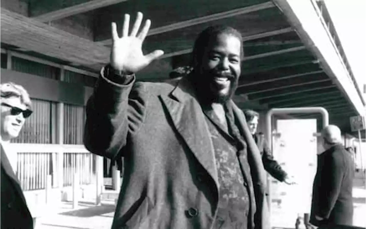 Barry White, la storia della leggenda del soul e del pop