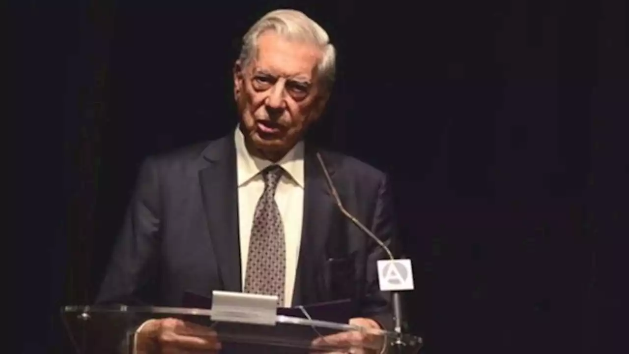 Vargas Llosa se contagió Covid-19 y tuvo que ser internado de urgencia