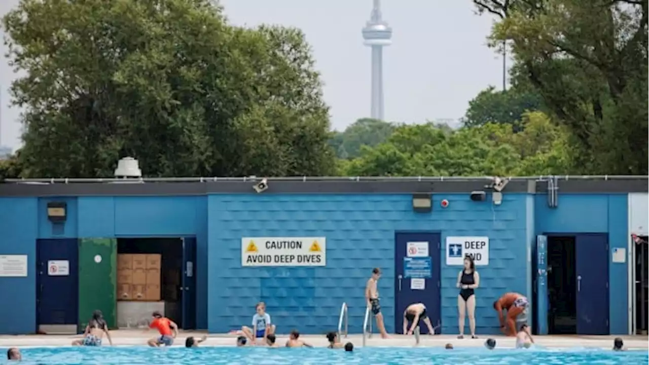 Heat wave hits Toronto with sweltering conditions in store for much of the week | CBC News