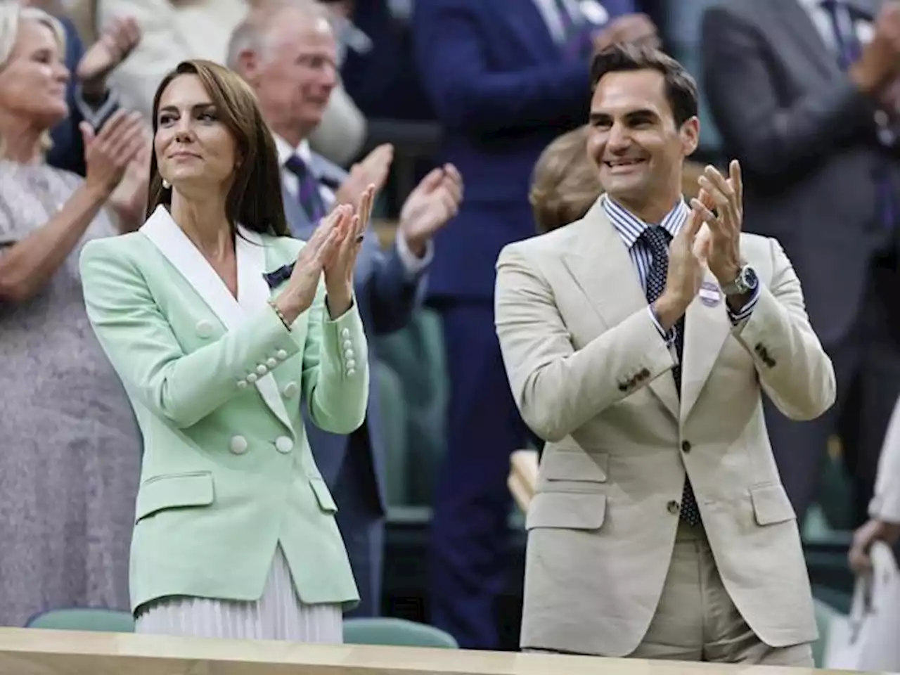 L’apparizione di Federer emoziona Wimbledon: una magia che non finisce mai