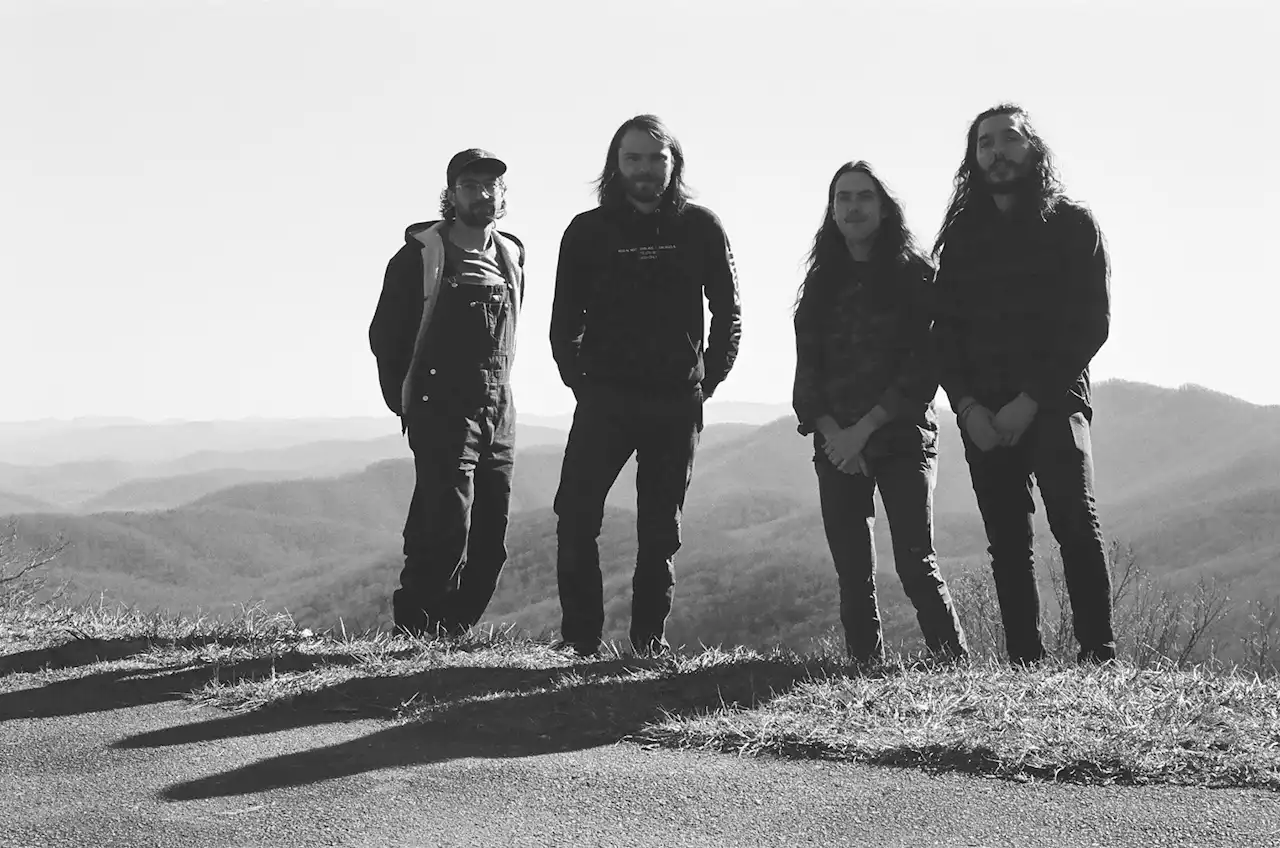 REZN: Synth, Sax and Stoner Rock