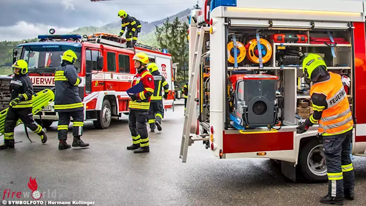 D: Gelenkbus geht in Tübingen in Flammen auf