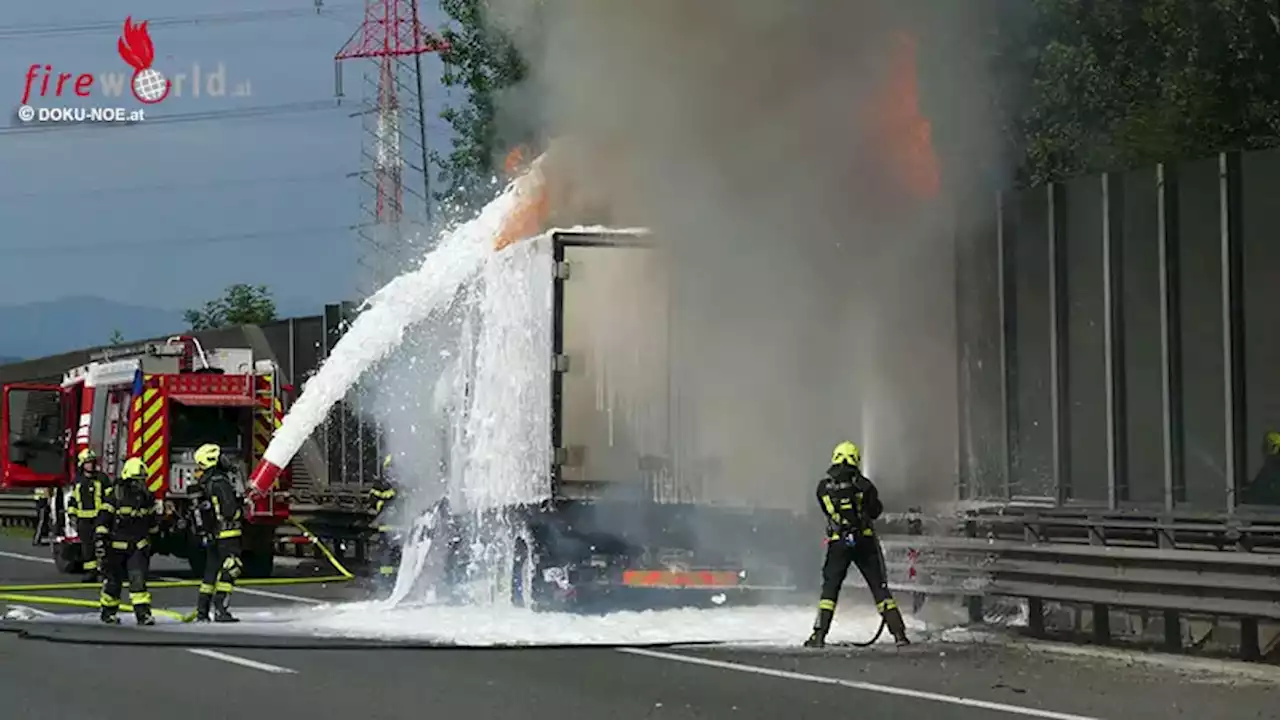 Nö: Brennender Lastwagen auf der A1 zwischen Ybbs und Amstetten → Autobahnsperre