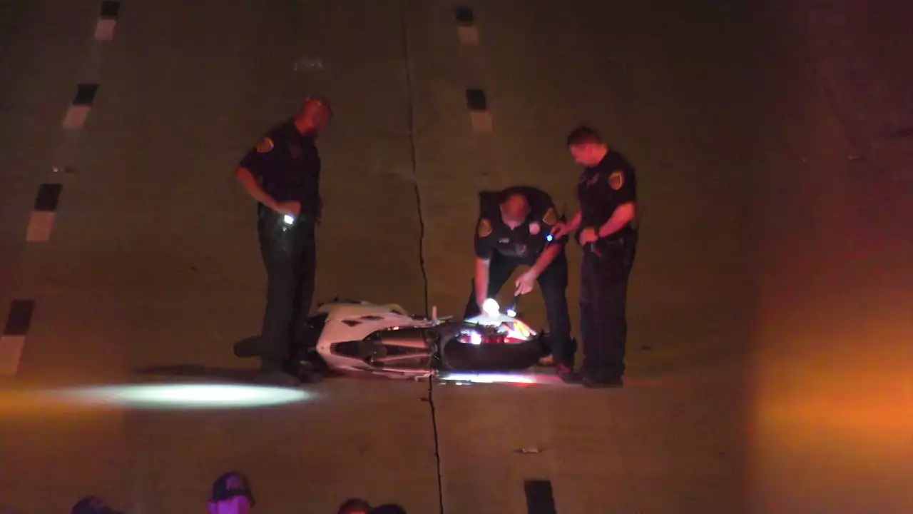 High-speed motorcycle crash claims a life in west Houston