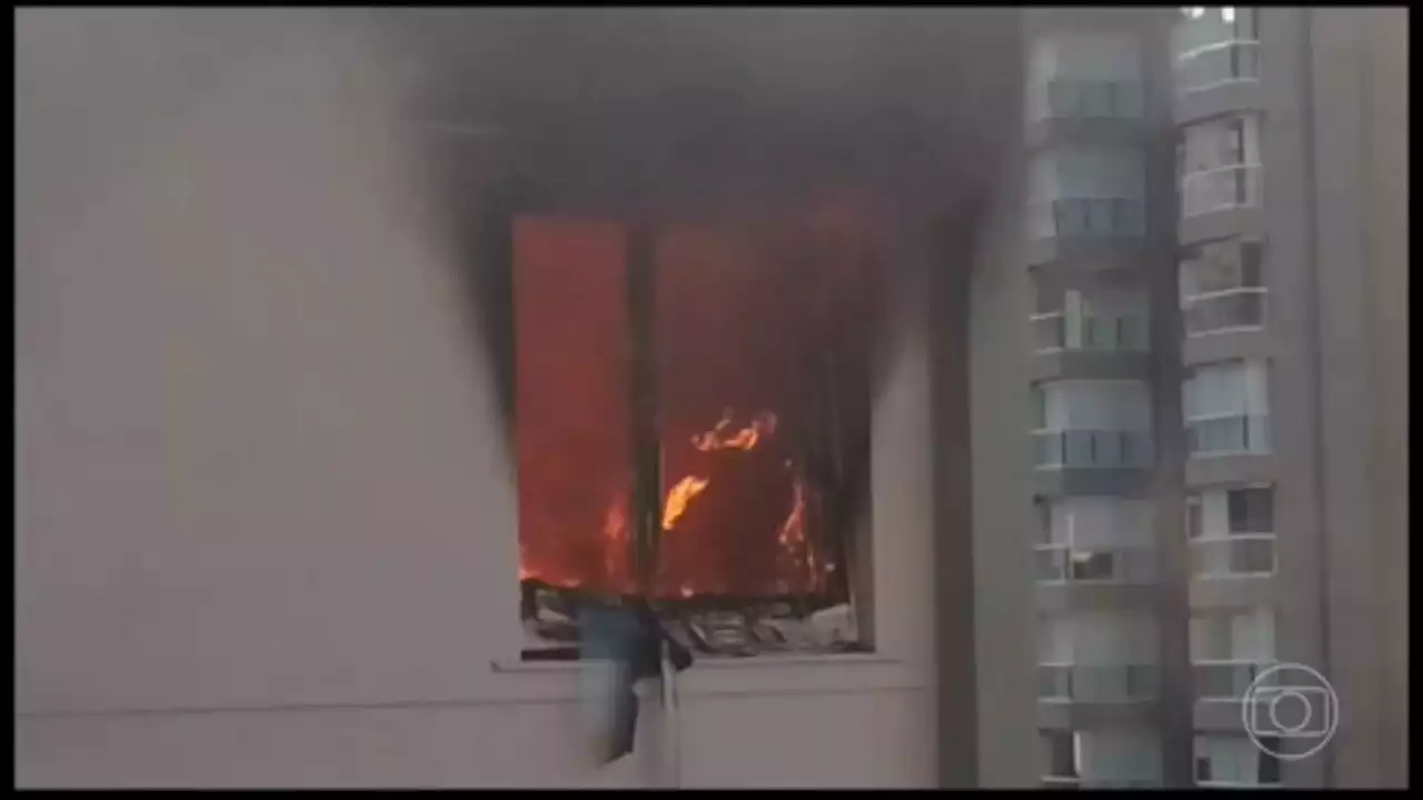 José Celso Martinez é internado após incêndio atingir apartamento em que mora em São Paulo