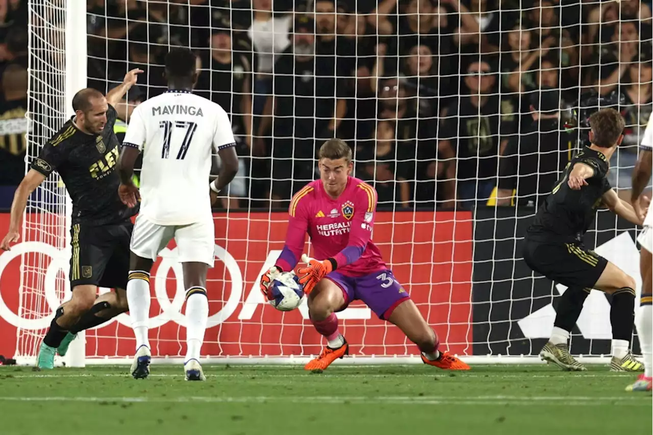 Galaxy’s stingy defense leads to victory over LAFC