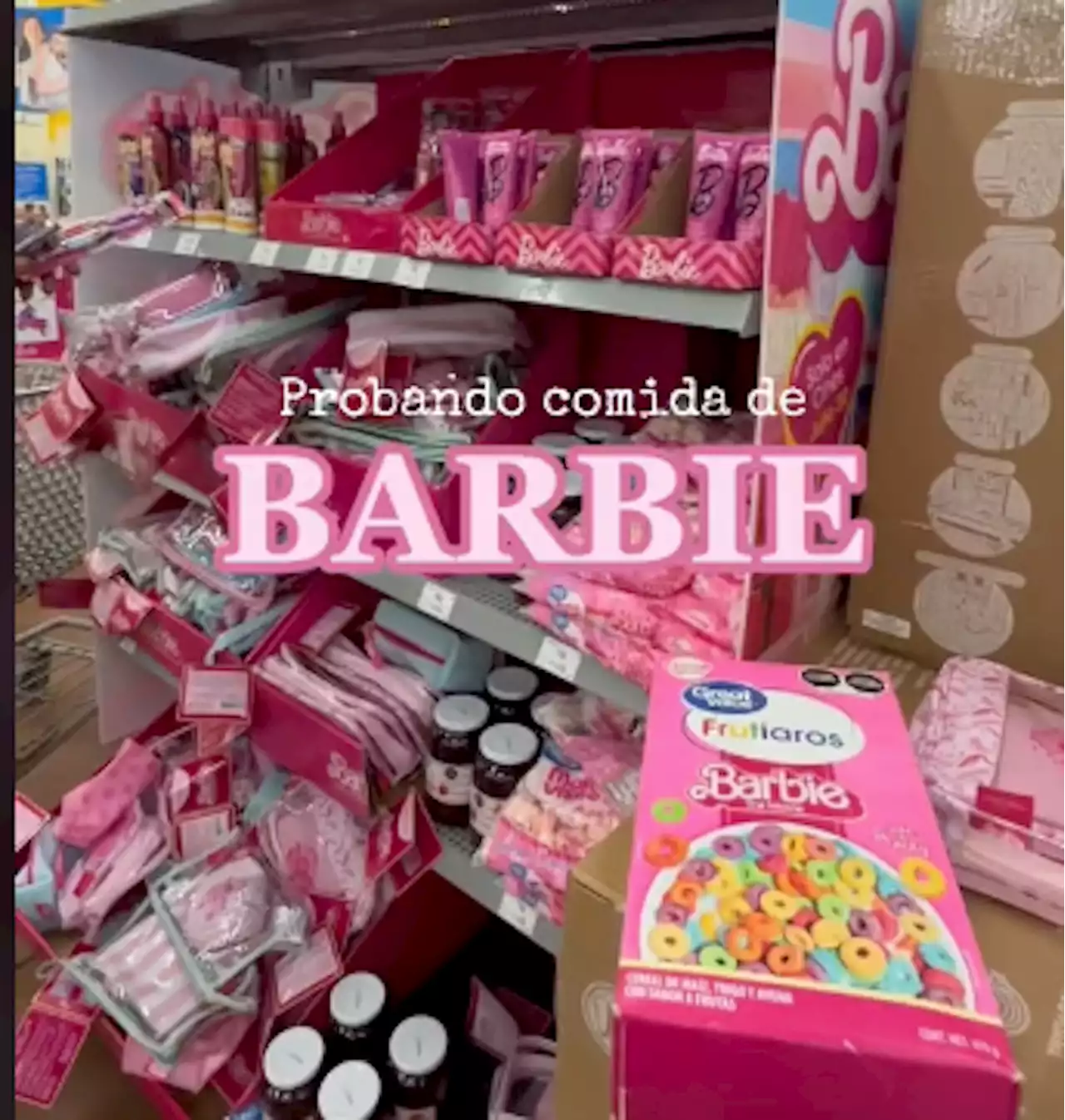 Prueba la comida rosa de Barbie de Walmart y así la calificó