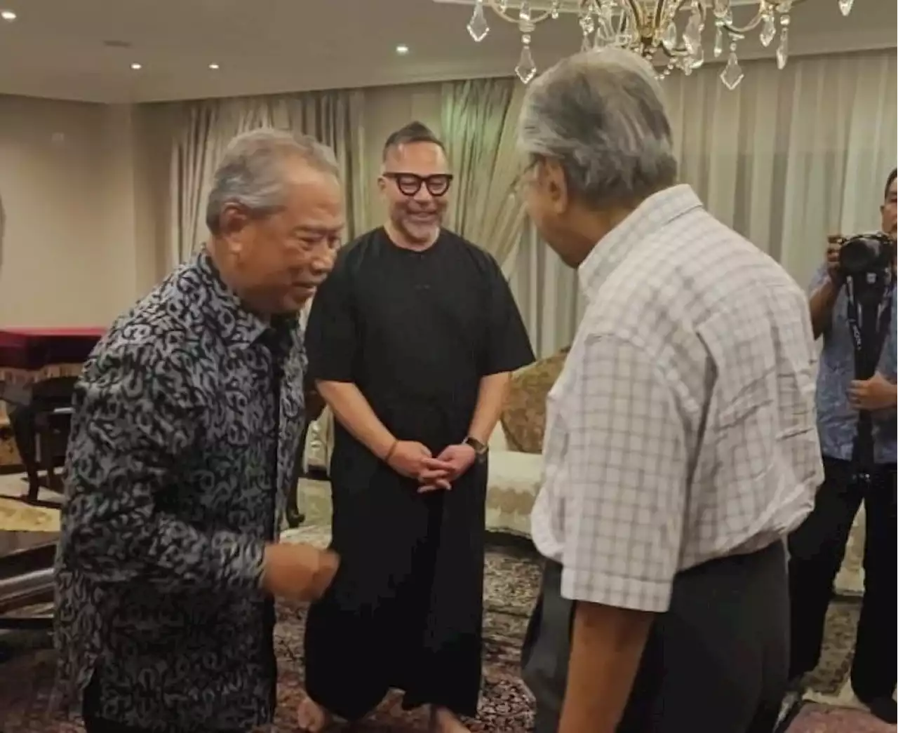 Muhyiddin meets Dr Mahathir to discuss Malay Proclamation | The Malaysian Insight