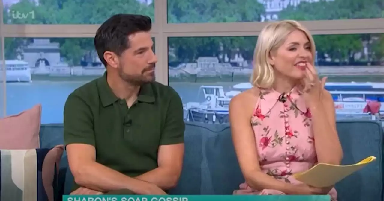 Holly Willoughby stops interview to tell guest she has lipstick on her teeth