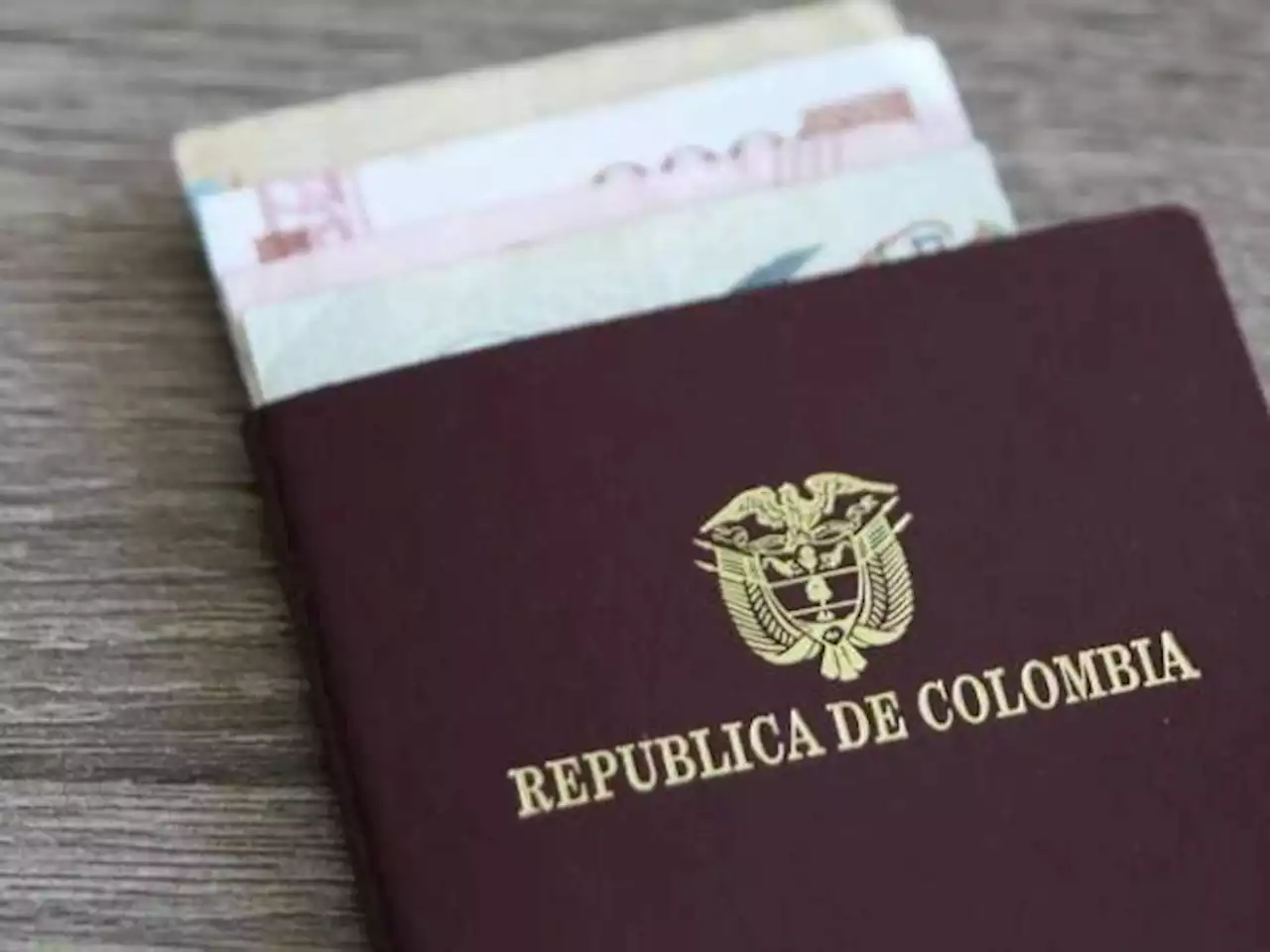 Por qué suspenden licitación para expedición de pasaportes en Colombia