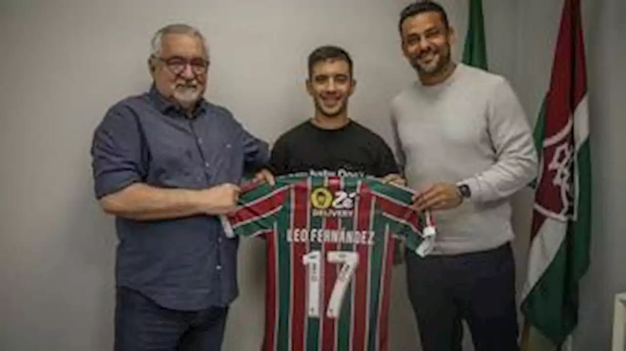 Fluminense anuncia a contratação do meia Leo Fernández