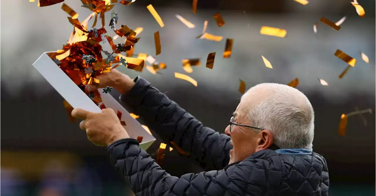 Just Stop Oil protesters disrupt play twice on Wimbledon day three