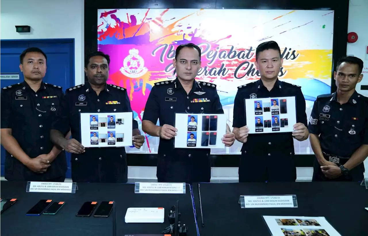 10 foreigners held in scam call centre raids