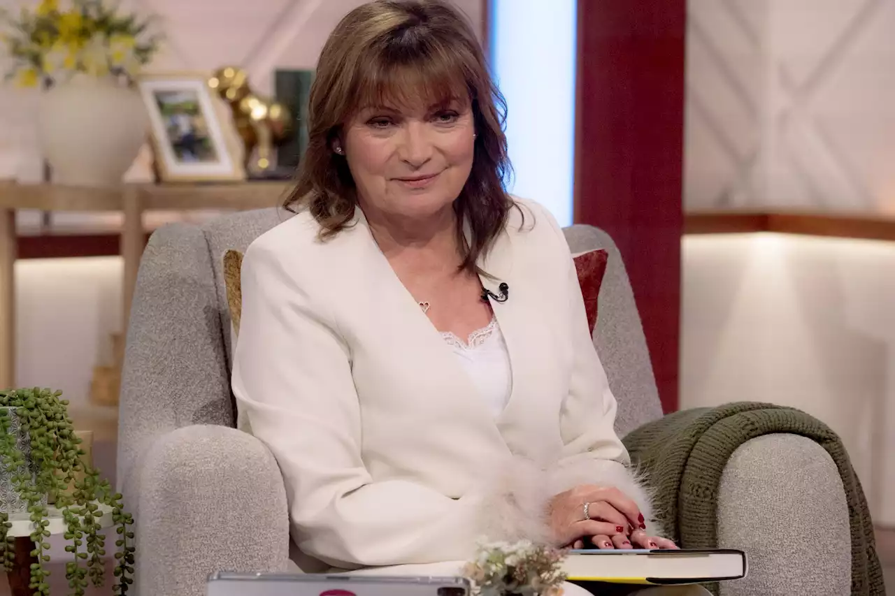 Lorraine Kelly pays tribute to 'amazing' Fiona Phillips amid Alzheimer's battle