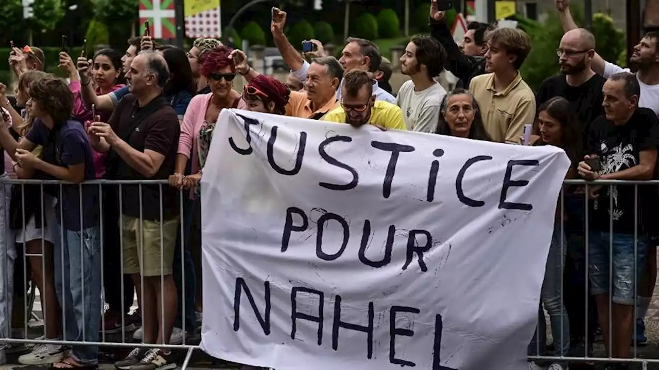 In France, police who killed teenager received more donation than victim