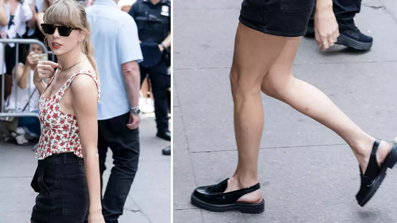 Taylor Swift lleva los zapatos híbridos entre mocasines y mules de suela track más elegantes