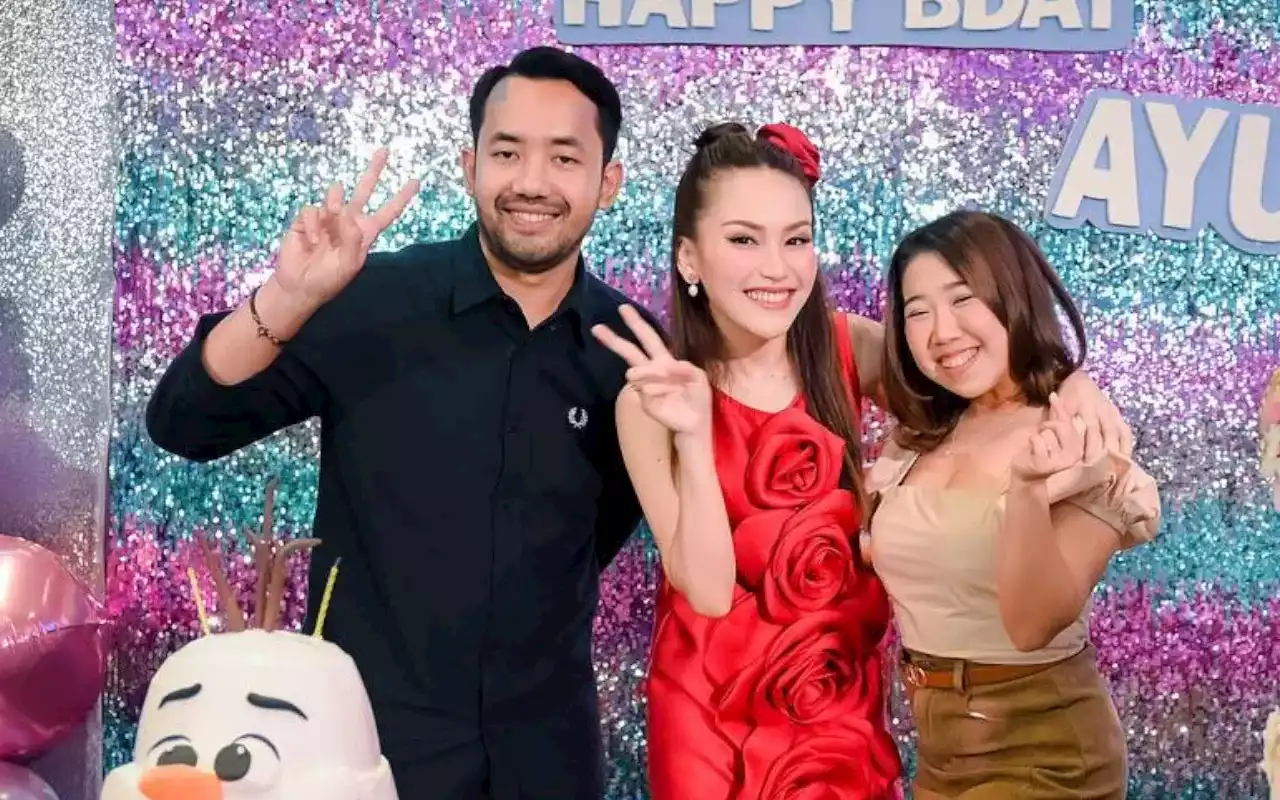 Ayu Ting Ting Pamer Hadiah Ulang Tahun Mahal Pemberian Kiky Saputri