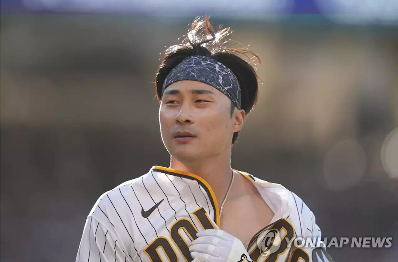 MLB도 놀란 김하성 호수비 퍼레이드 '어떻게 저런 플레이를?' | 연합뉴스