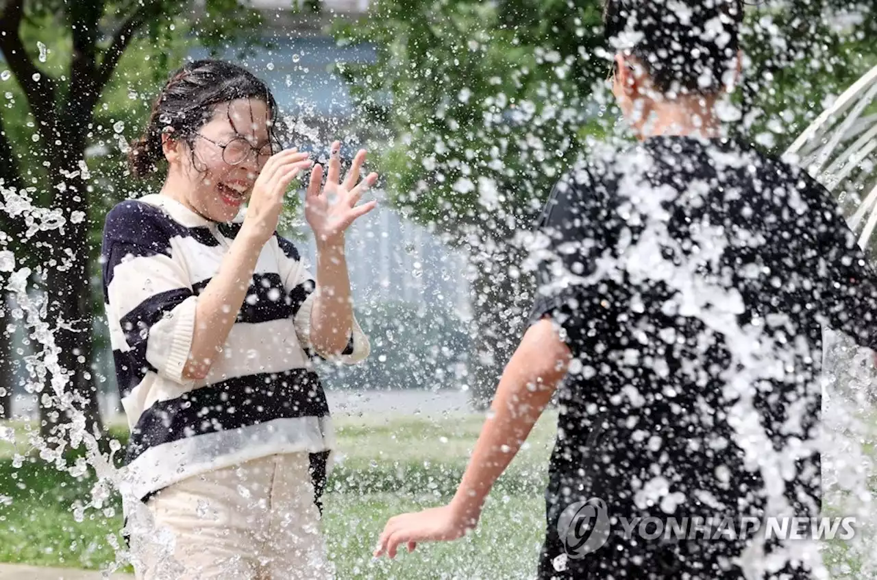 [날씨] 다시 무더위…곳곳 체감온도 33도 넘어 | 연합뉴스