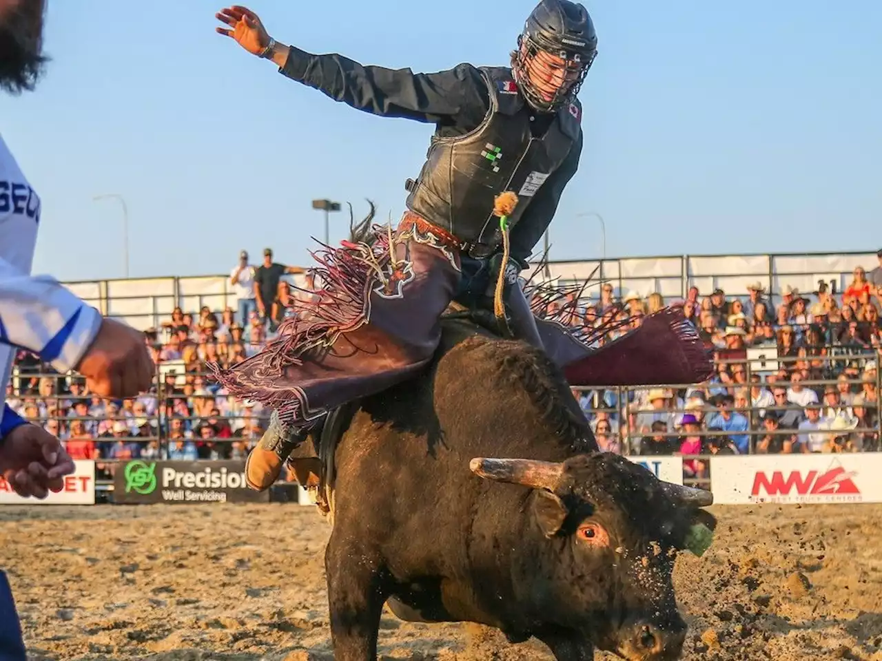 Green shines during second night of the Cody Snyder Charity Bullbustin’ show