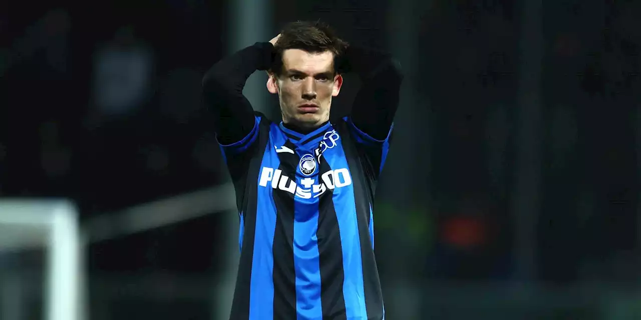 De Roon multato dalla Figc per un post contro la Roma: 'Contenuto offensivo'