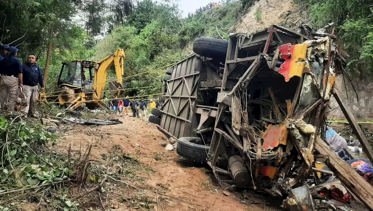 Mindestens 27 Tote bei schwerem Busunglück in Mexiko