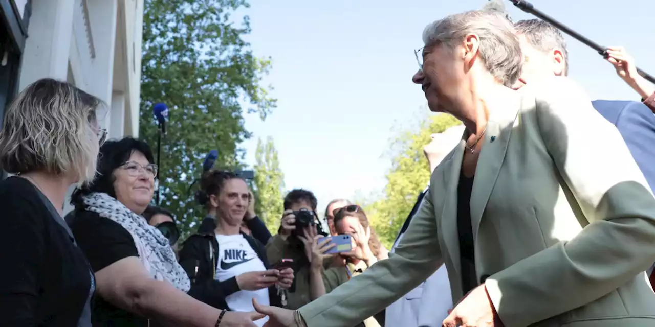 Émeutes : Elisabeth Borne à Lisieux pour rencontrer et rassurer des habitants et commerçants encore sous le choc