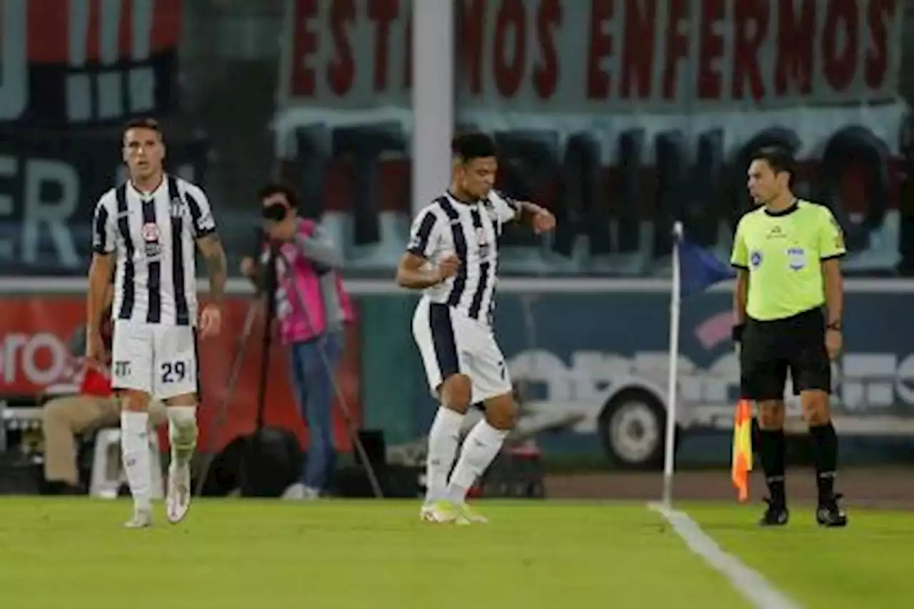 Diego Valoyes la sigue rompiendo en Talleres: cabezazo impecable