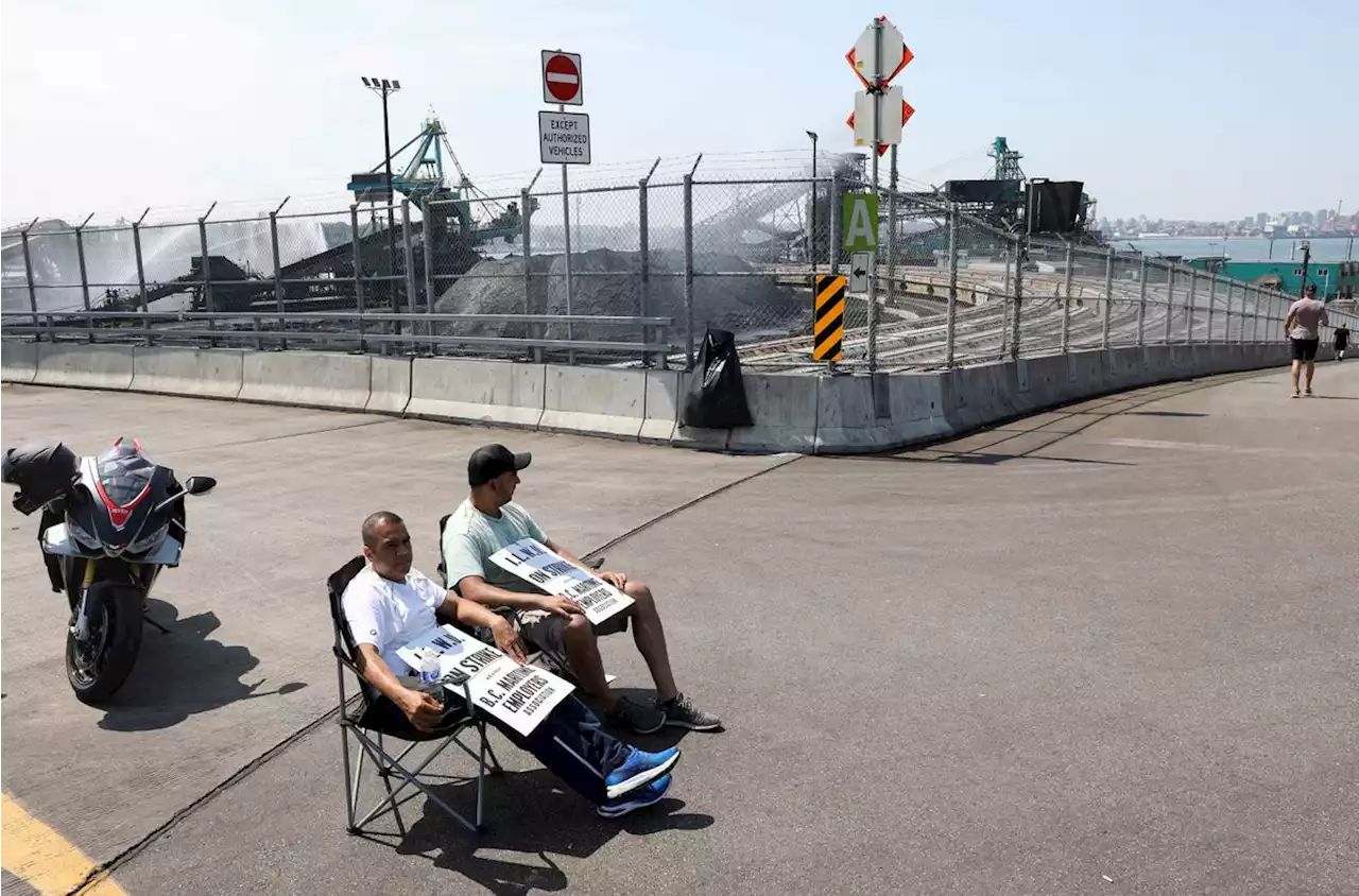 Vancouver port strike hitting potash exports at crunch time for overseas farmers