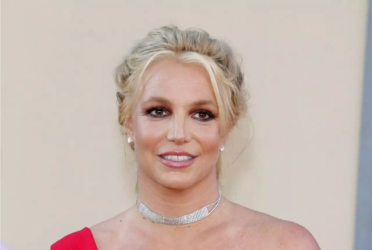 Scandale à Las Vegas : Britney Spears agressée par la sécurité des Spurs au détour d'une photo - Grazia