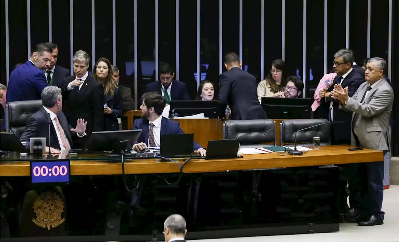 Votações do Carf e arcabouço fiscal podem ficar para o segundo semestre, dizem líderes da Câmara