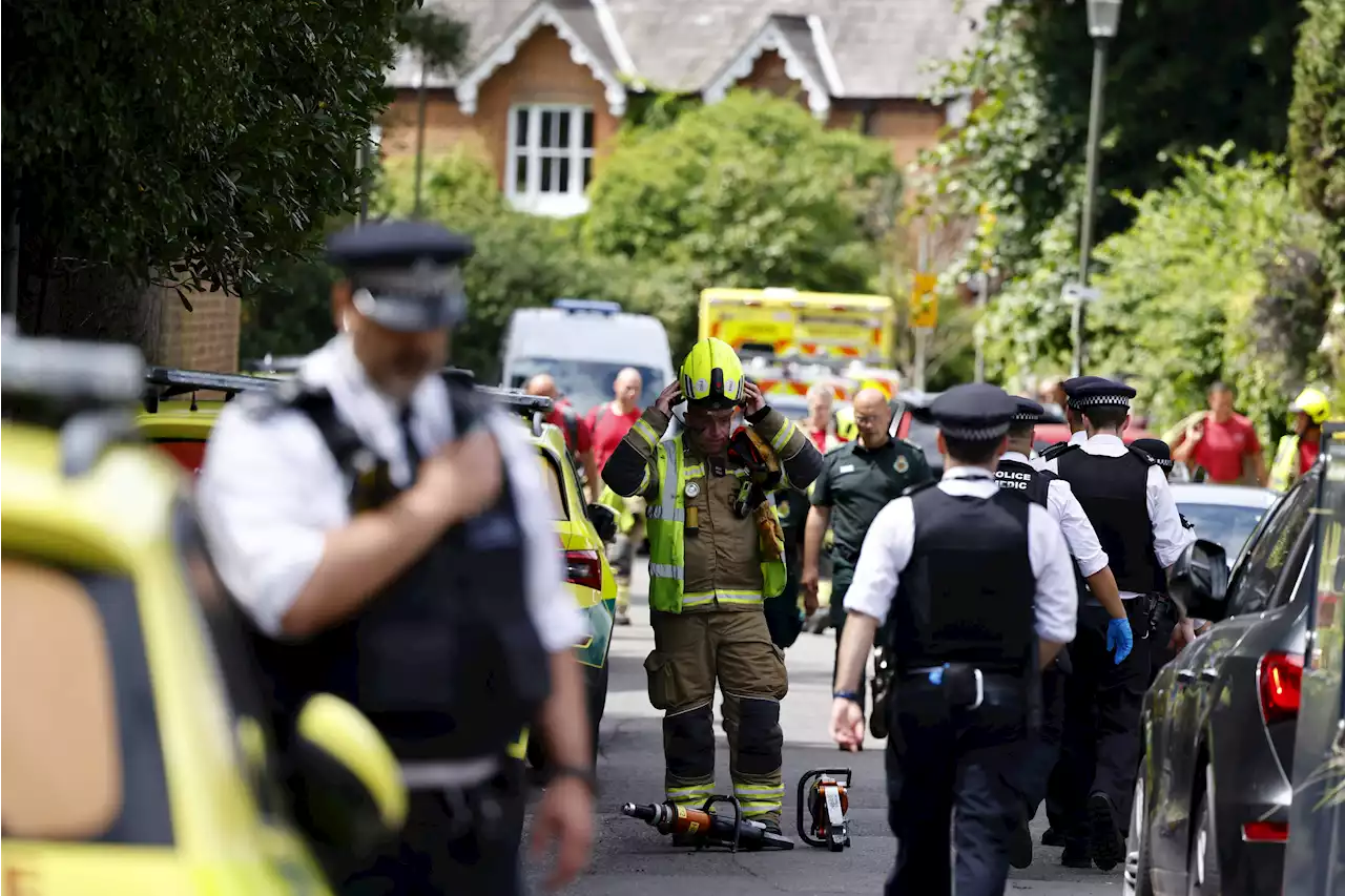 Muere una niña después de que un coche se estrellase en un colegio de Londres