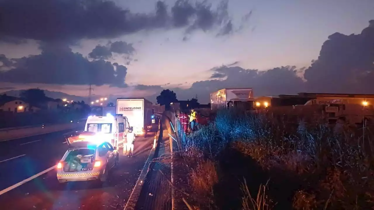 Incidente mortale in tangenziale all’altezza di Beinasco - La Stampa