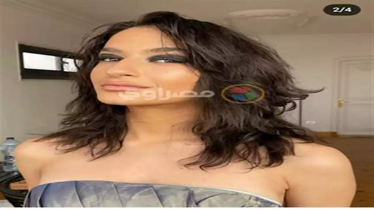 ' واحدة مسلمة تقعد عند واحد أجنبي ليه'؟.. أميرة أديب ترد على متابعة هاجمتها؟