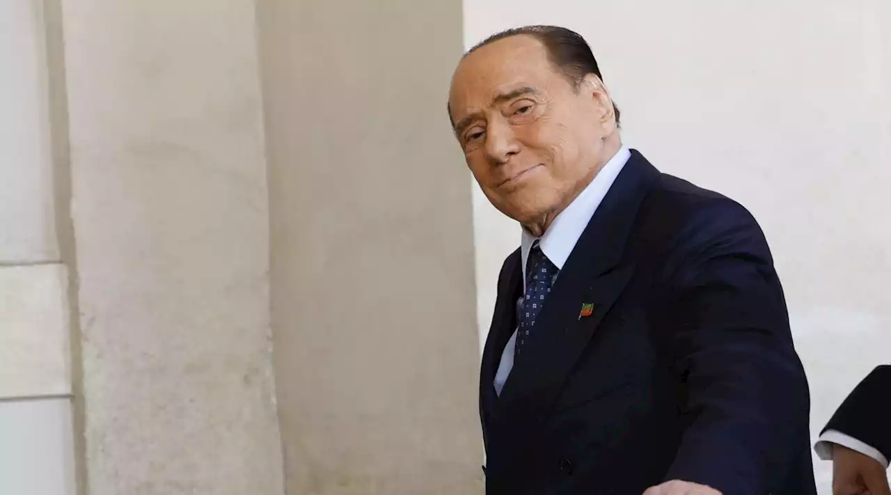 Testamento Berlusconi, figli: 'A nessuno il controllo solitario di Fininvest'