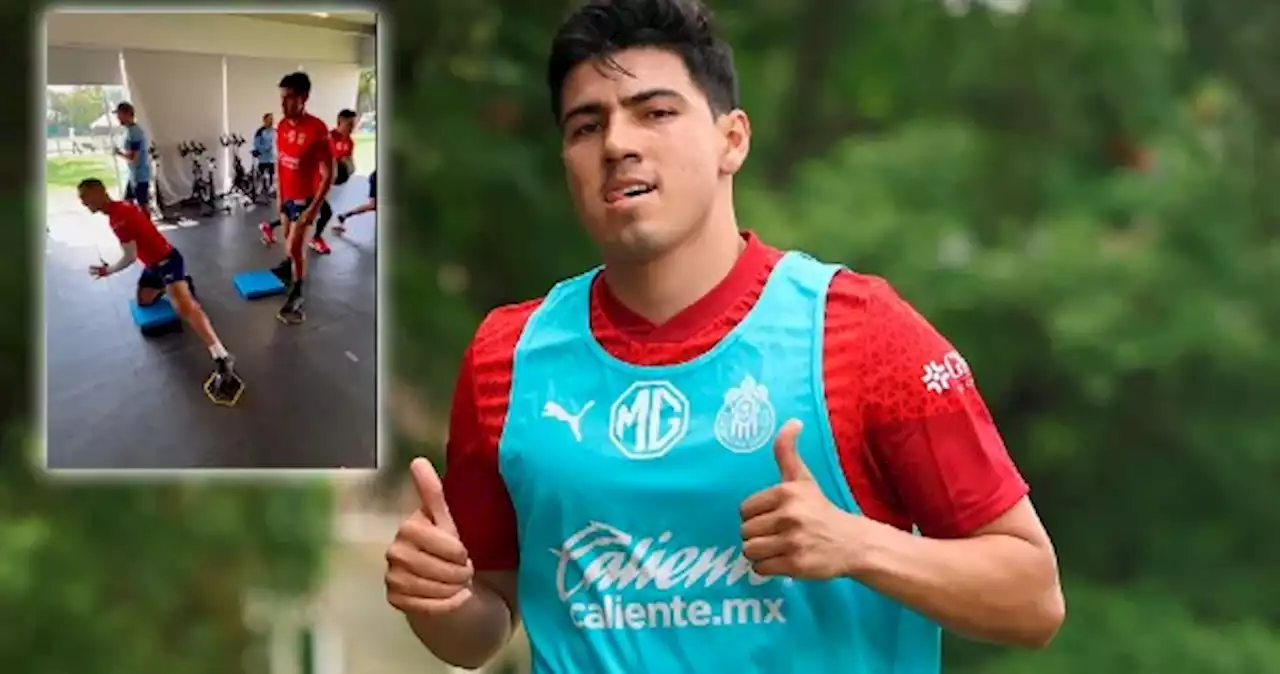 Pocho Guzmán 'chamaqueó' a Erick Gutiérrez en práctica de Chivas VIDEO