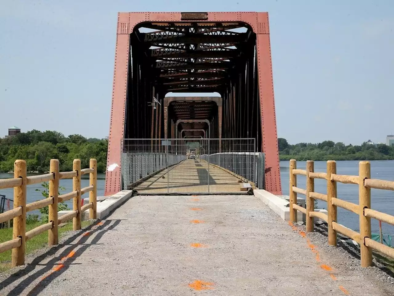 Hopes are high new Chief William Commanda Bridge will open this summer