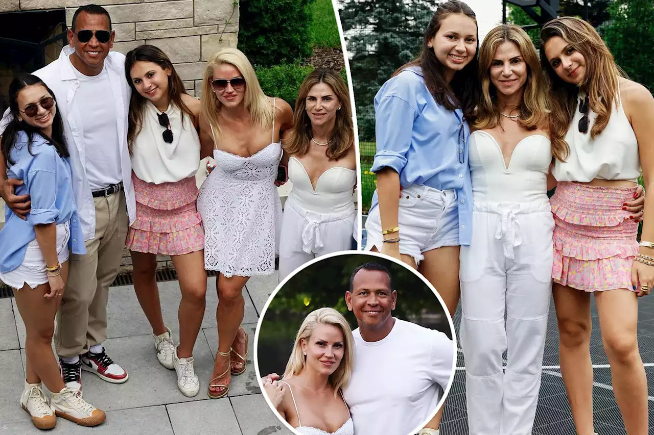 Alex Rodriguez, ex Cynthia Scurtis reunite for Fourth of July in blended family photos