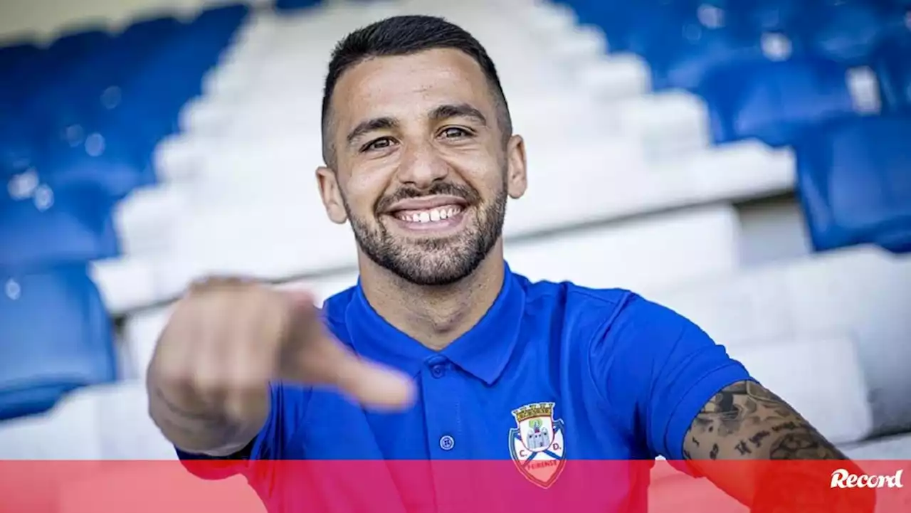 Rúben Alves contratado para o meio-campo do Feirense