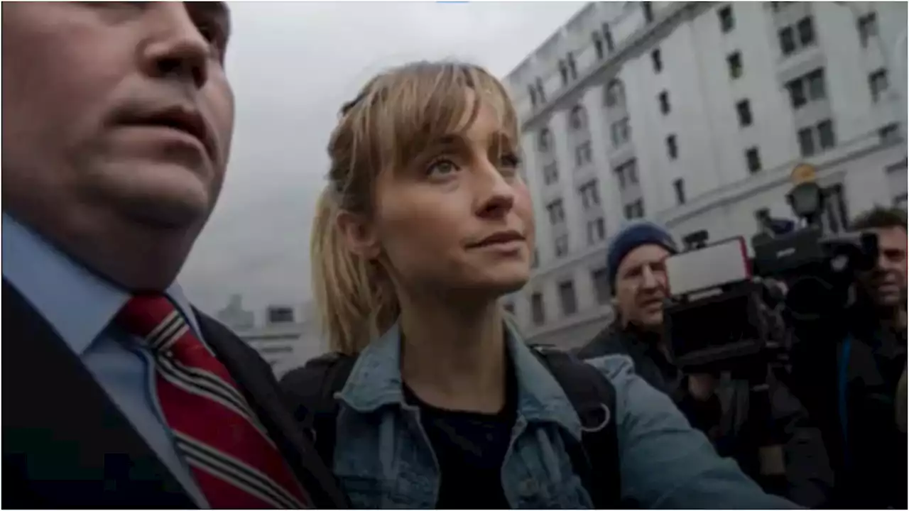 ​​Atriz de ‘Smallville’, Allison Mack é solta após dois anos presa por envolvimento em culto sexual