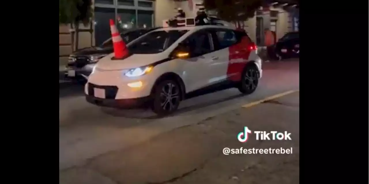 People on TikTok Are Disabling Self-Driving Cars in SF by Putting Traffic Cones On Their Hoods