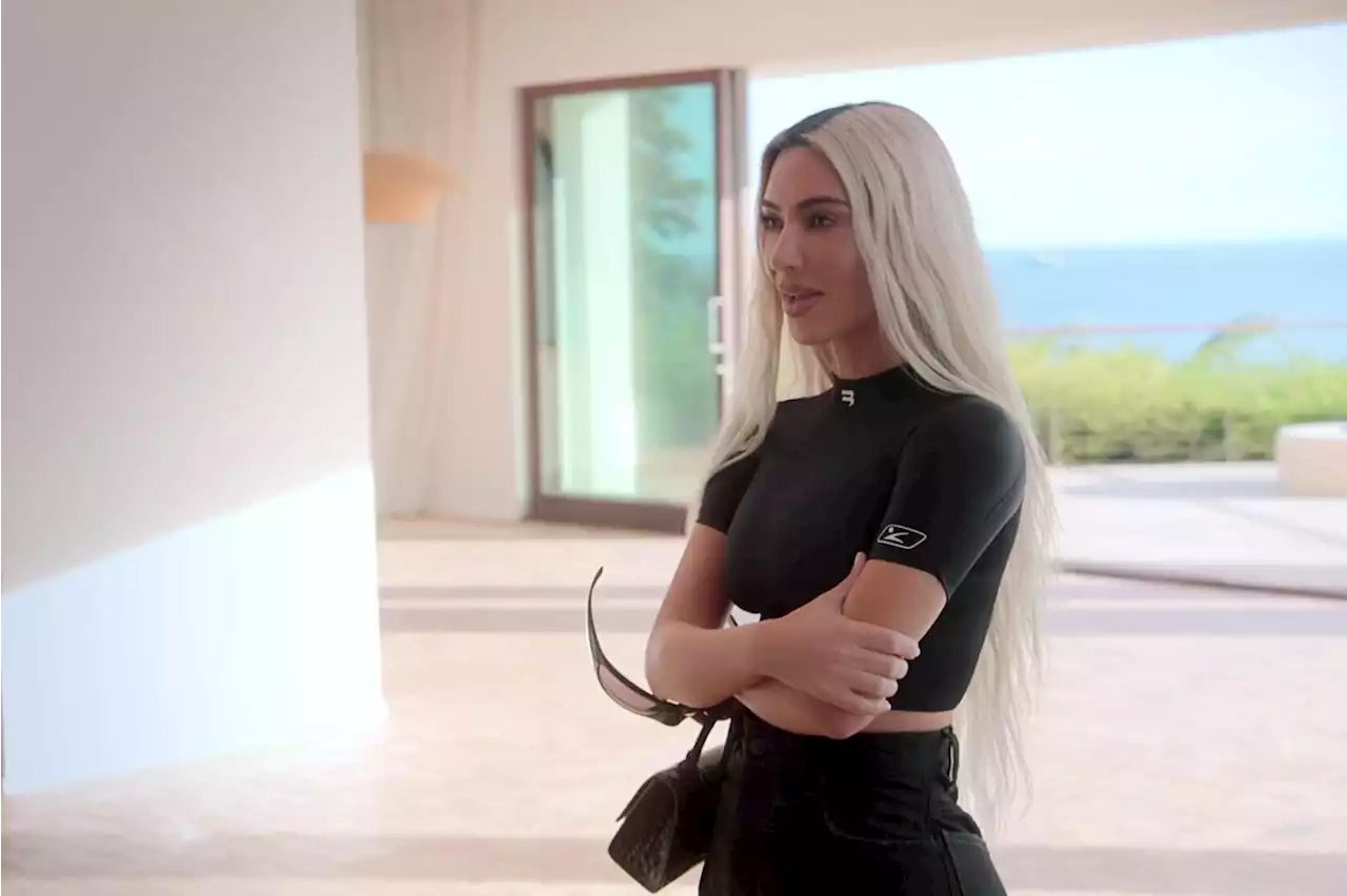 Kim Kardashian Breaks Down in Tears Over Kanye's Antisemitism