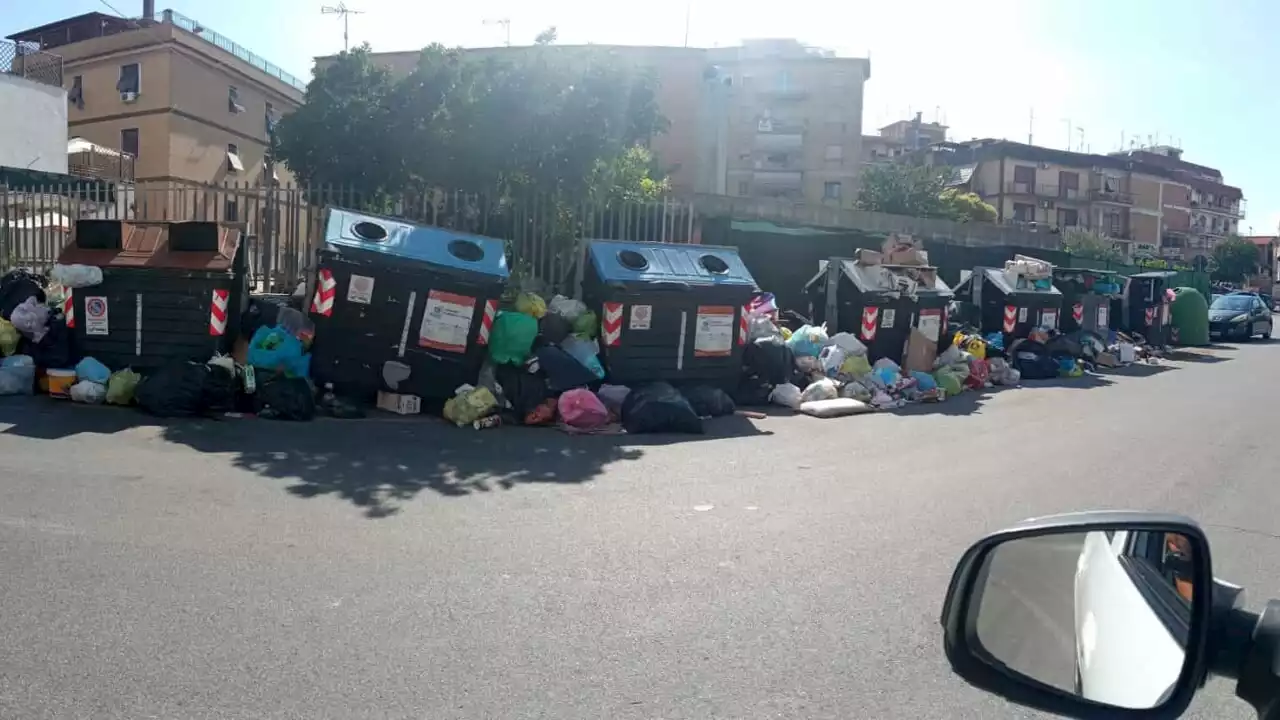 Roma, Gualtieri e un'emergenza rifiuti che puzza di fallimento