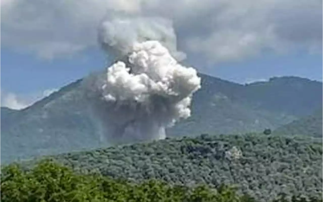 Esplosione in una fabbrica di fuochi d'artificio vicino Napoli