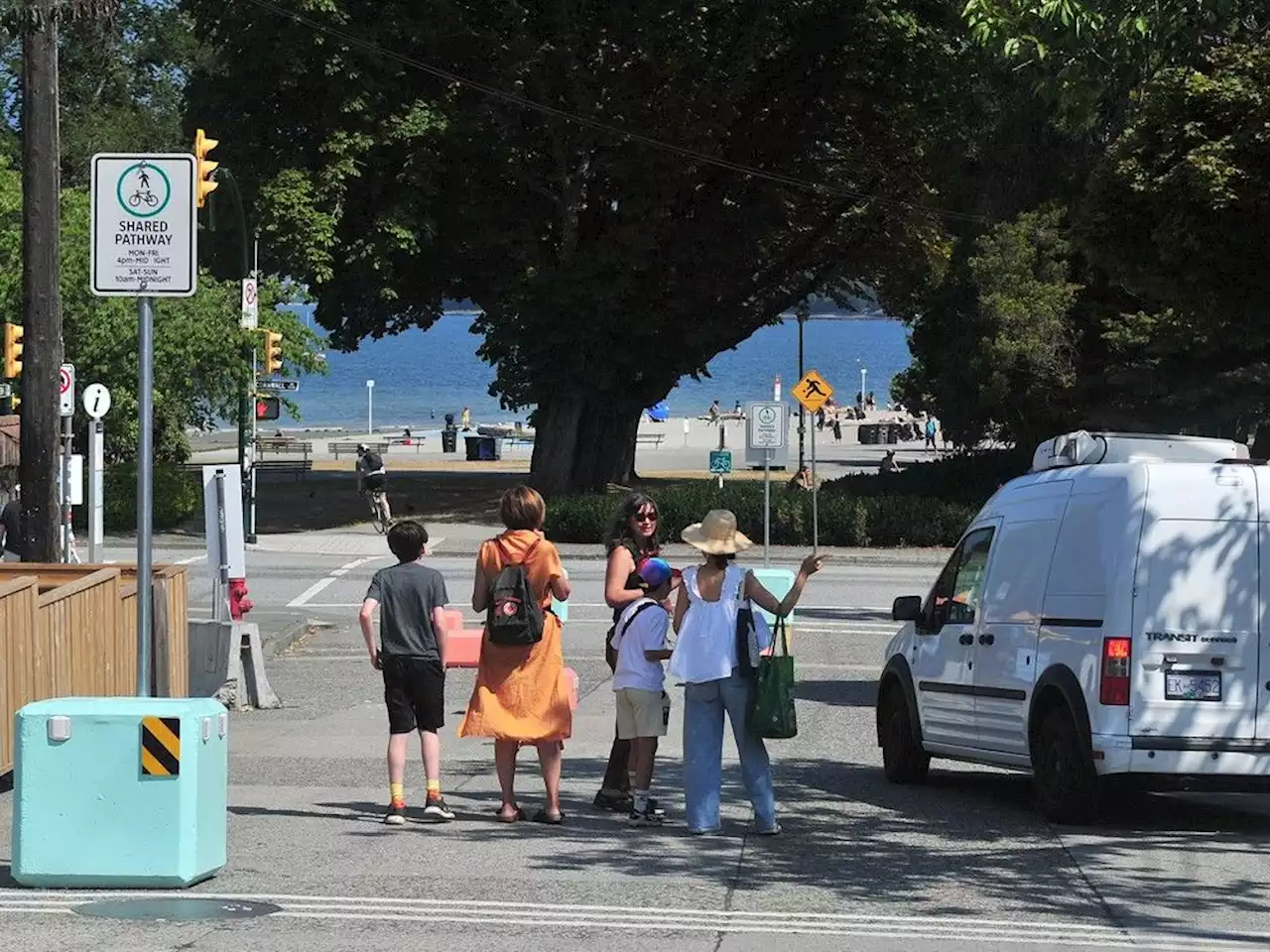 Yew Street pedestrian pilot project in Kitsilano leaving drivers and cyclists confused