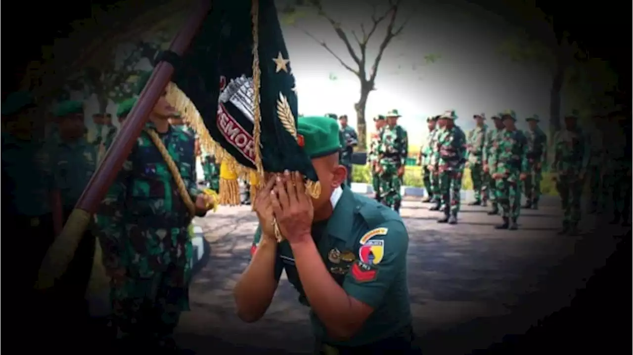 Cium Bendera Perang, 8 Prajurit Terbaik Tawon Bremoro TNI Pamit Tinggalkan Kostrad